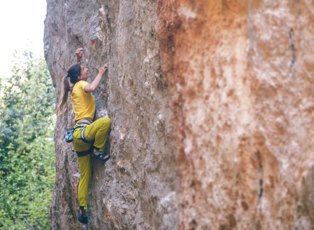 boulder, rock climbing exercise